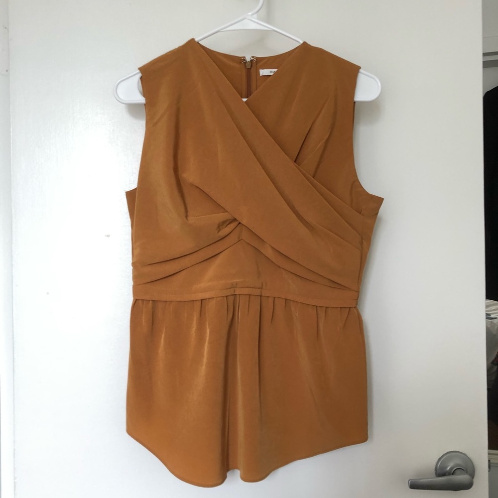GorgeousCarven front wrap top